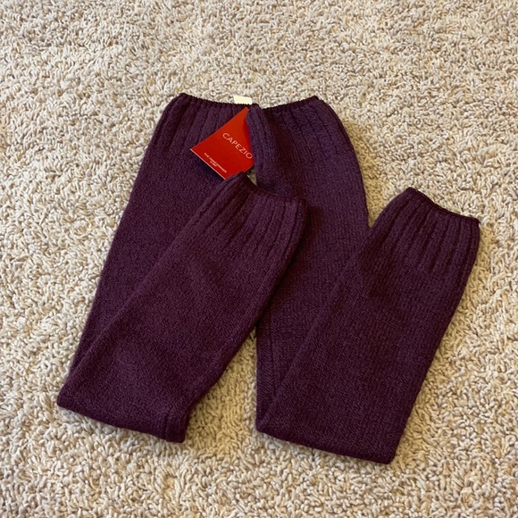 Capezio Other - Capezio Plum Leg Warmers Size OS
